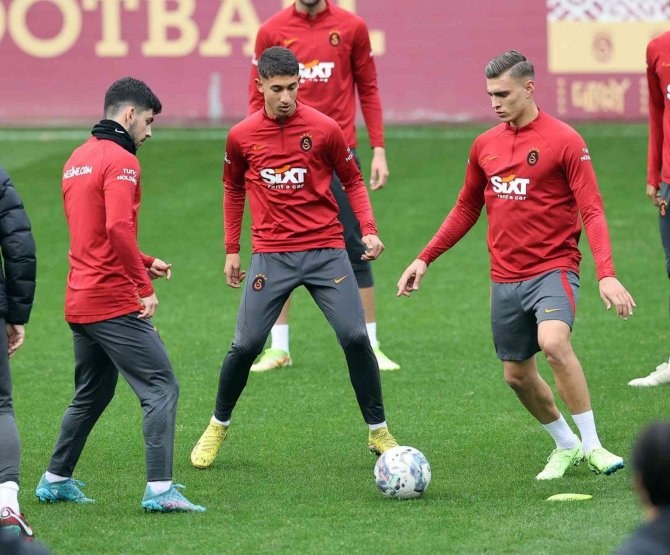 Galatasaray Hazırlıklarını Sürdürdü