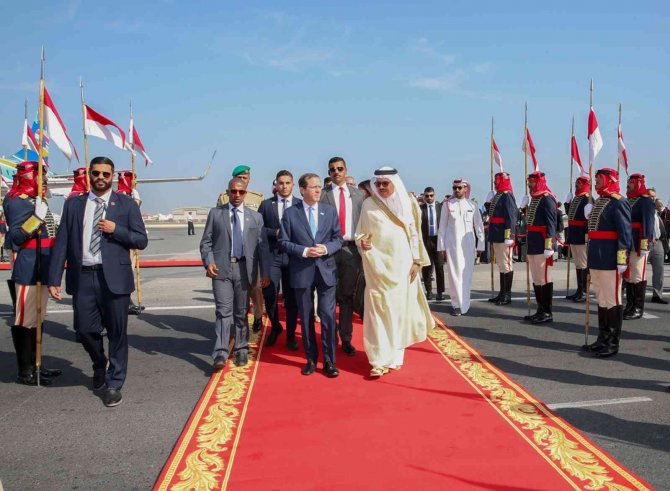 İ̇srail’den Bahreyn’e Cumhurbaşkanlığı Düzeyinde İlk Ziyaret