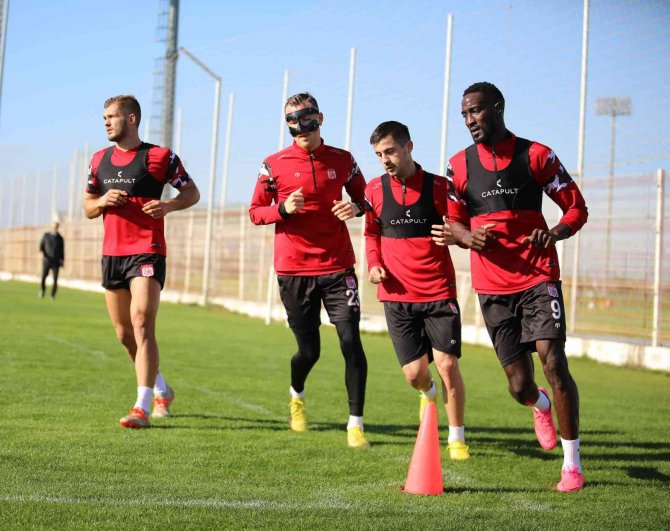 Sivasspor’da Hazırlıklar Devam Ediyor