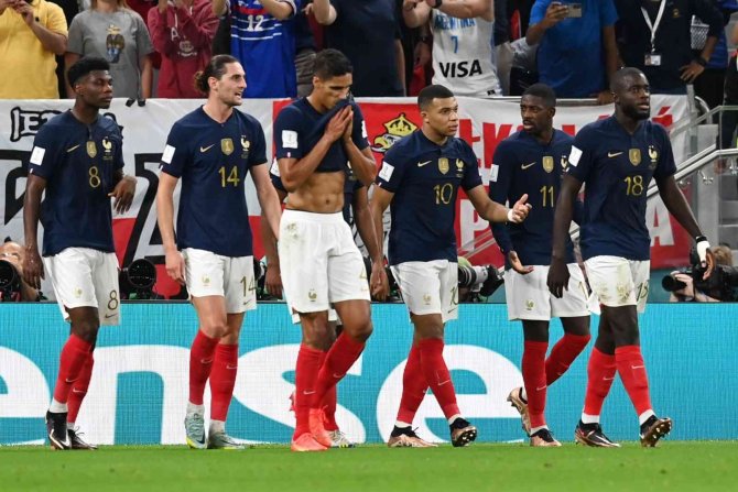 Fransa, Yıldızlarıyla Çeyrek Finalde