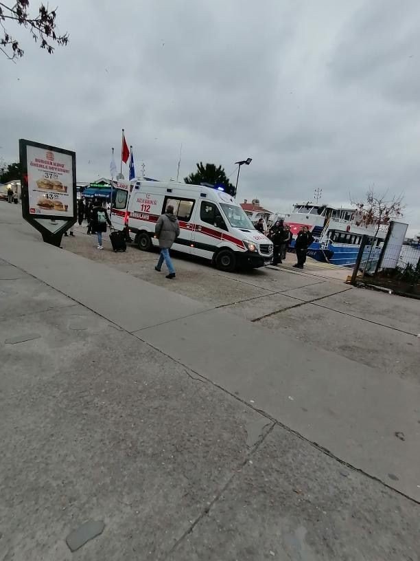 Vapurdan Denize Yolcu Düştü, Korku Dolu Anlar Kameraya Yansıdı