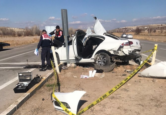 Konya’da Otomobille Kamyonet Çarpıştı: 1 Ölü, 4 Yaralı