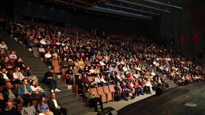 Kültür Sanatın Şehri Başakşehir’de, Kayahan Gecesi