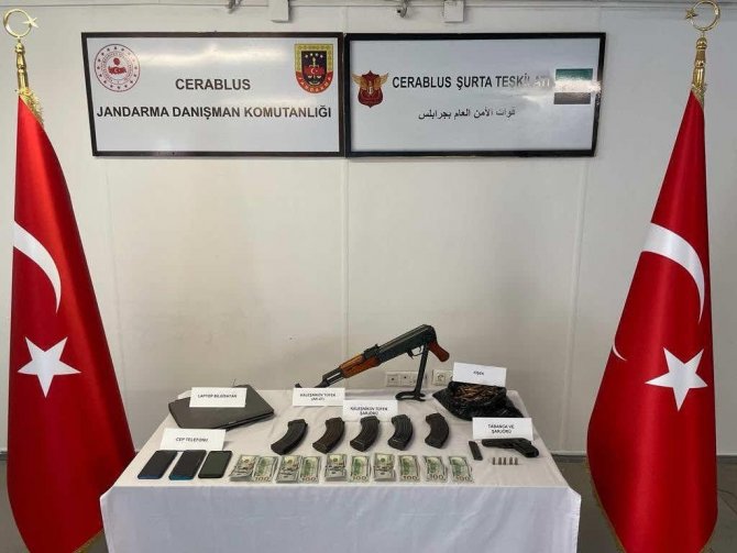 Gaziantep Jandarması Suriye’de 18 Deaş’lı Ve Pkk’lı Teröristi Yakaladı