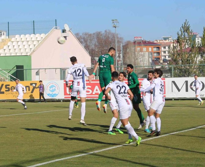 Tff 2. Lig: Sivas Belediyespor: 0 - Düzcespor: 0
