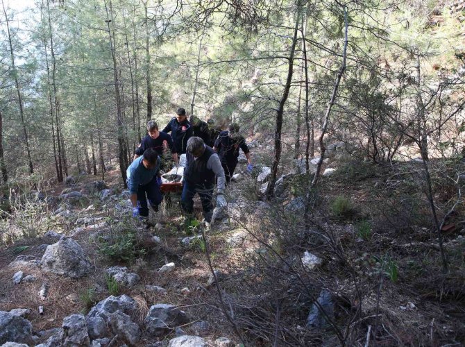 Kayıp Olarak Aranıyordu, Kalenin Yamacında Ölü Bulundu