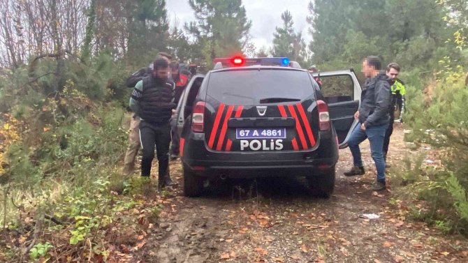 Dur İhtarına Uymayan Sürücü İle Polisin Kovalamacası Ormanda Bitti