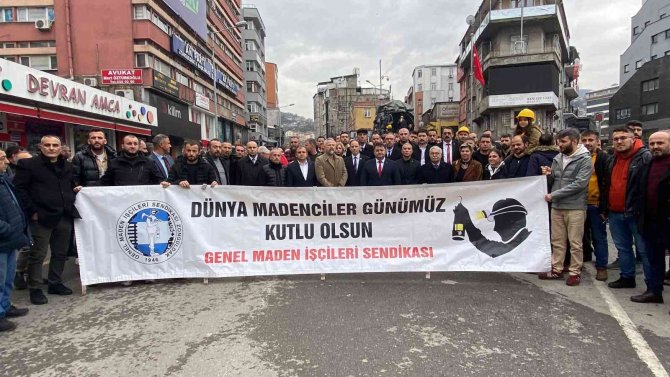 Zonguldak’ta Dünya Madenciler Günü Buruk Kutlandı