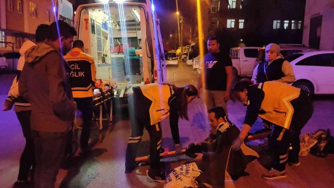 Otomobil İle Motosiklet Çarpıştı: 1 Yaralı