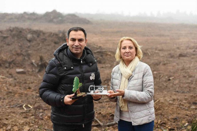 16 Bin Fidan Toprakla Buluştu