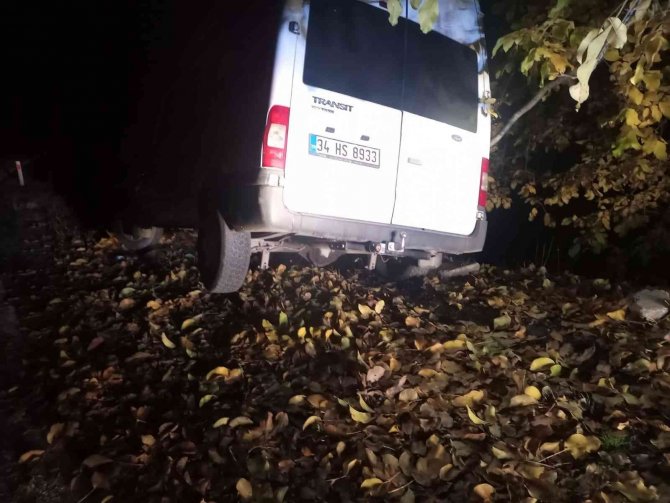 Kontrolden Çıkan Ticari Araç Şarampole Devrildi: 1 Yaralı