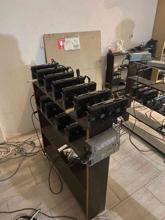 6 Milyonluk Kripto Para Üreten Şüpheli Kuşadası’nda Yakalandı
