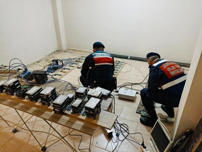 6 Milyonluk Kripto Para Üreten Şüpheli Kuşadası’nda Yakalandı