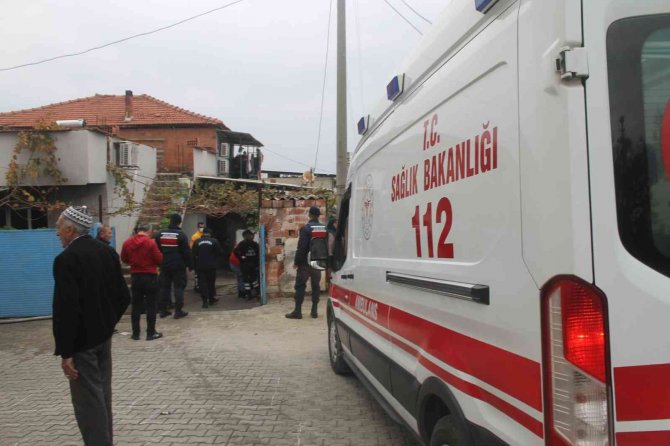 Evlerinde İkinci Kez Yangın Çıkan Ailenin Evi Kullanılamaz Hale Geldi