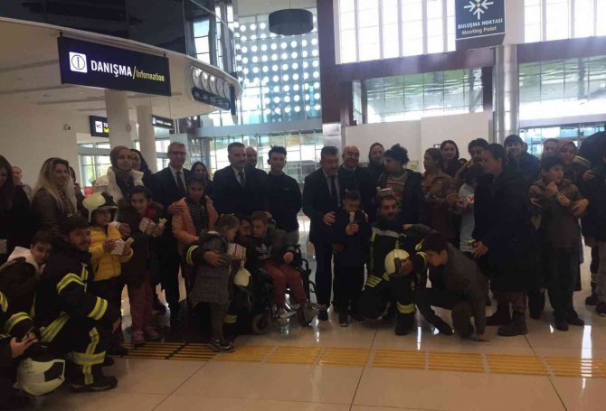 Koca Seyit Havalimanı Engelli Çocukları Ağırladı