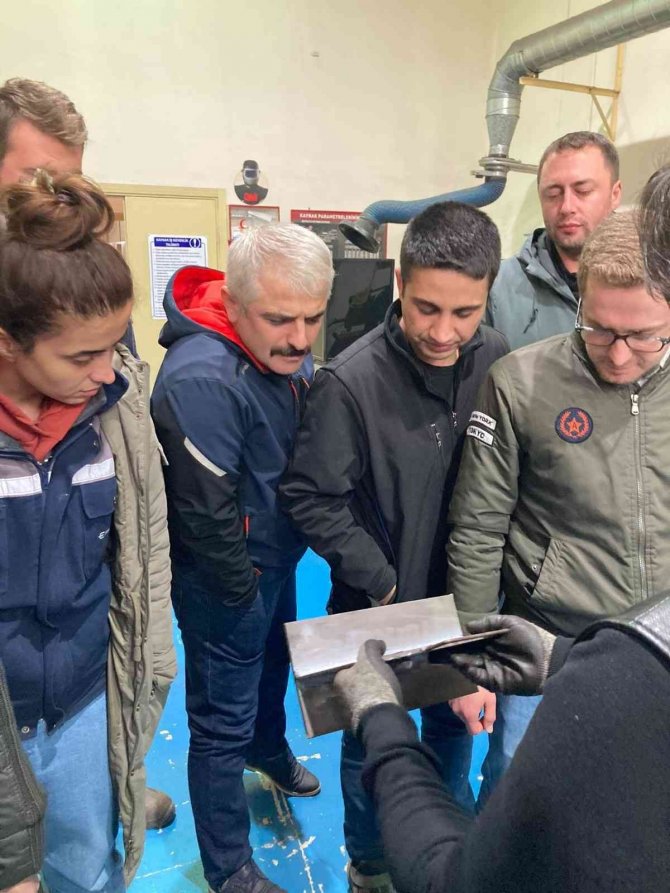 Bebka, Mesleki Eğitimlere Devam Ediyor