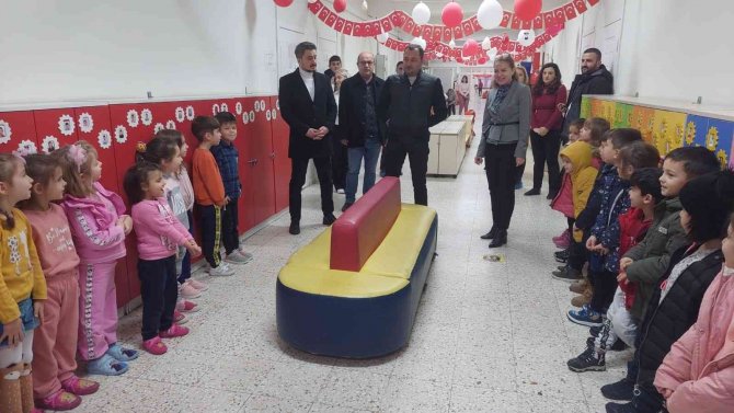 150 Kilo Atık Pil Toplayan Minik Öğrenciler, İlçe Birincisi Oldu