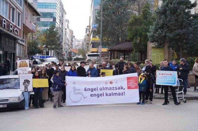 Bilecik’te Engelsiz Yaşam Empati Yürüyüşü Gerçekleştirildi