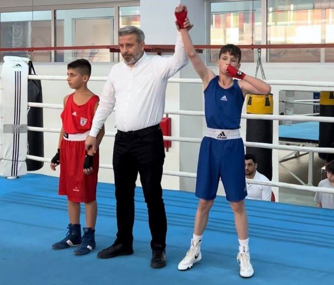 Canikli Sporculardan Altın Madalya