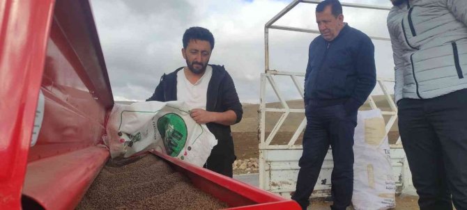 Yozgat’ta Buğday Ekimi Sürüyor