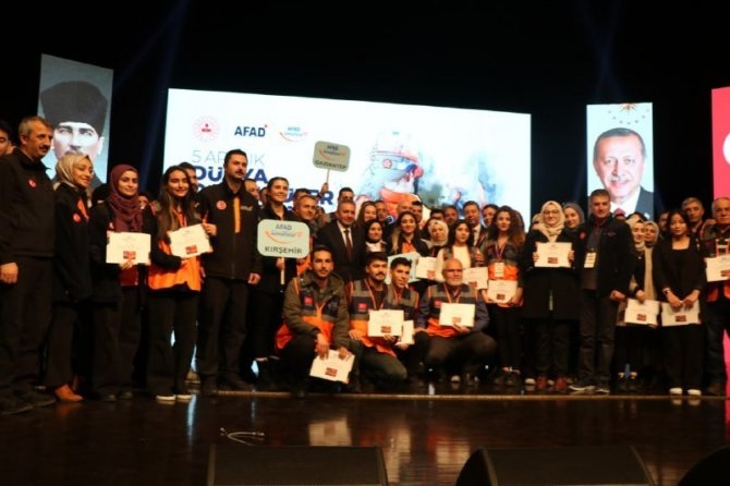 (Düzeltme) Bakan Soylu: "Sakarya Ve Kocaeli’nde 300’ün Üzerinde Kişi Yakalandı"