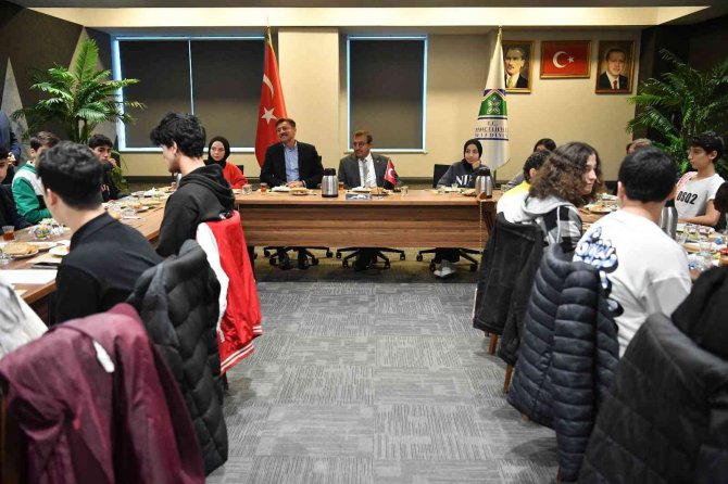 Bahçelievler’de Genç Başkan Danışmanları Projesi