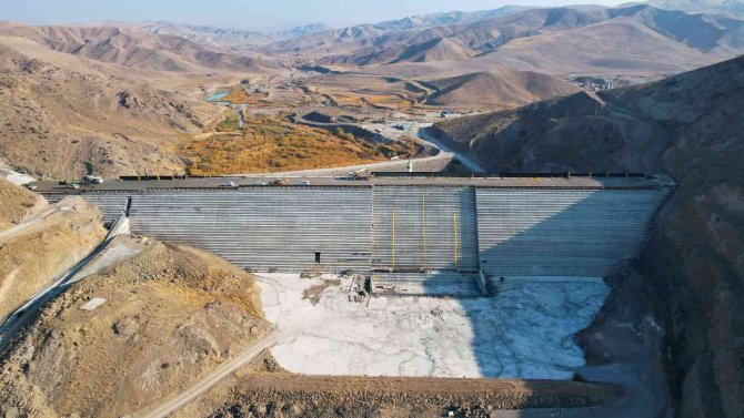 Yerköy İ̇nandık Barajı’nda Sona Yaklaşılıyor