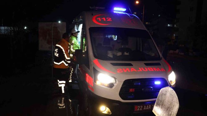 Edirne’de Motosikletten Düşen Kurye Yaralandı