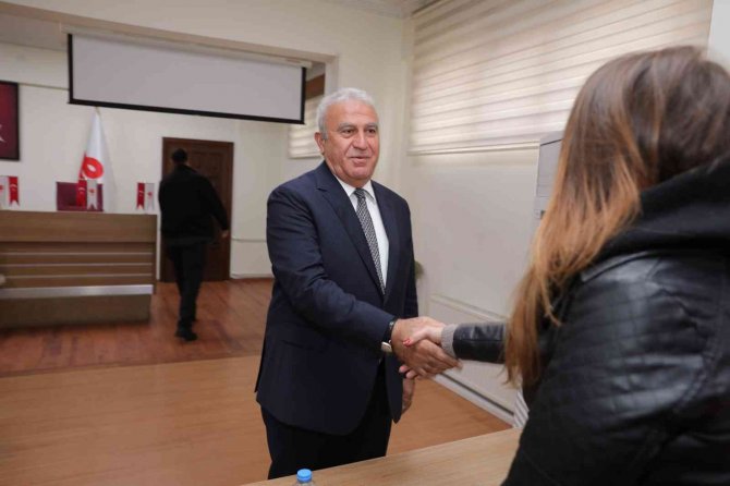Başkan Atay, Bitpazarı Esnafıyla Bir Araya Geldi