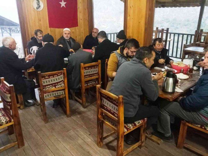 Emet Eğrigöz Köyünde Sabah Namazı Buluşması