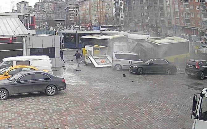 İ̇stanbul’daki Tramvay Kazası Güvenlik Kamerasına Yansıdı
