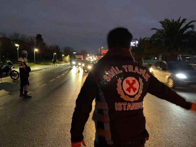 İ̇stanbul’da Okul Servis Araçlarına Denetim