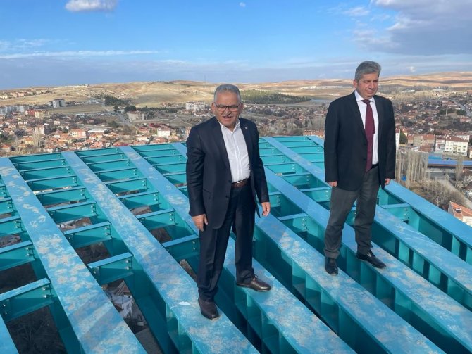 Tamamlanma Aşamasına Gelen Cam Seyir Terasında İ̇nceleme