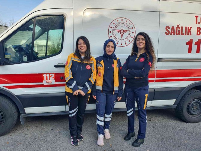 112’nin Sultanları İşlerini "Aşkla" Yapıyor
