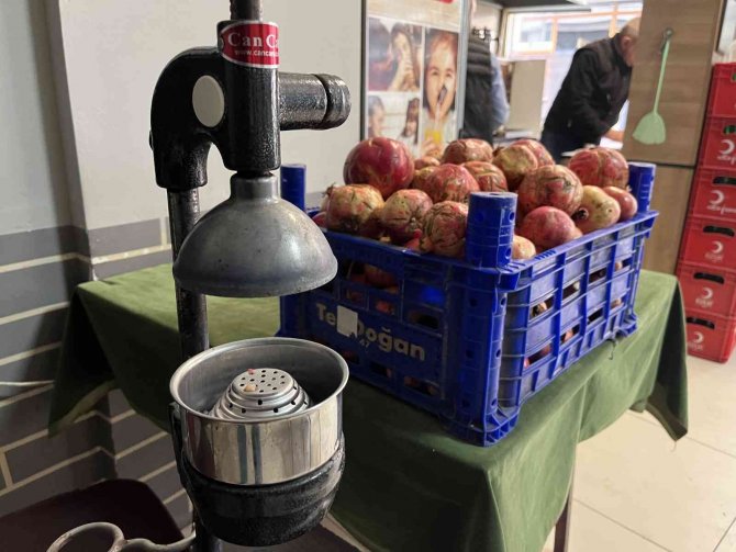 Lezzet Ve Şifa Kaynağı Nar Suyunun Tam Zamanı