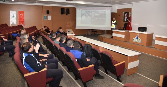 Belediye Personeline Trafik Eğitimi