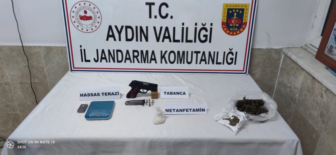 Kuşadası’nda Uyuşturucu Şebekesi Çökertildi