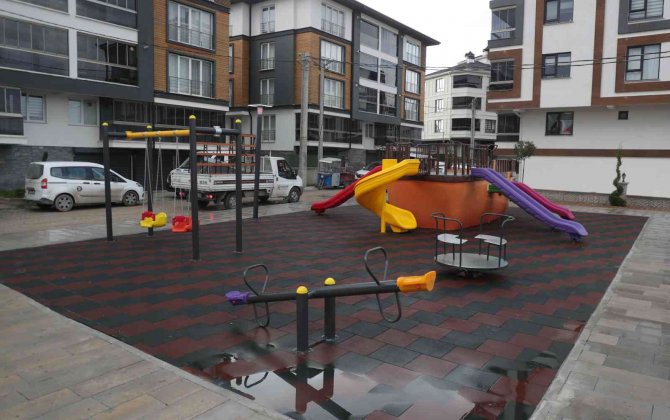 Kütahya’da Yapımı Tamamlanan Namık Kemal Parkı Hizmete Sunuldu