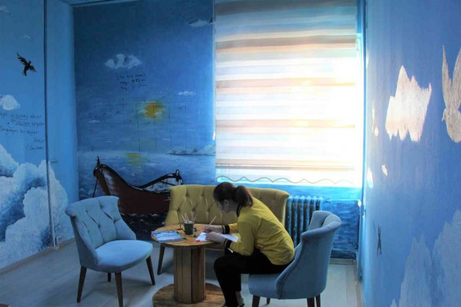 Okuldaki Boş Oda, Öğrenciler İçin ’Hayal’ Odasına Dönüştürüldü