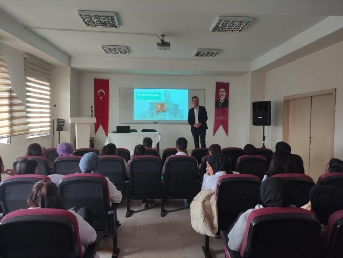 Öğrencilere Veteriner Hekimlik Anlatıldı