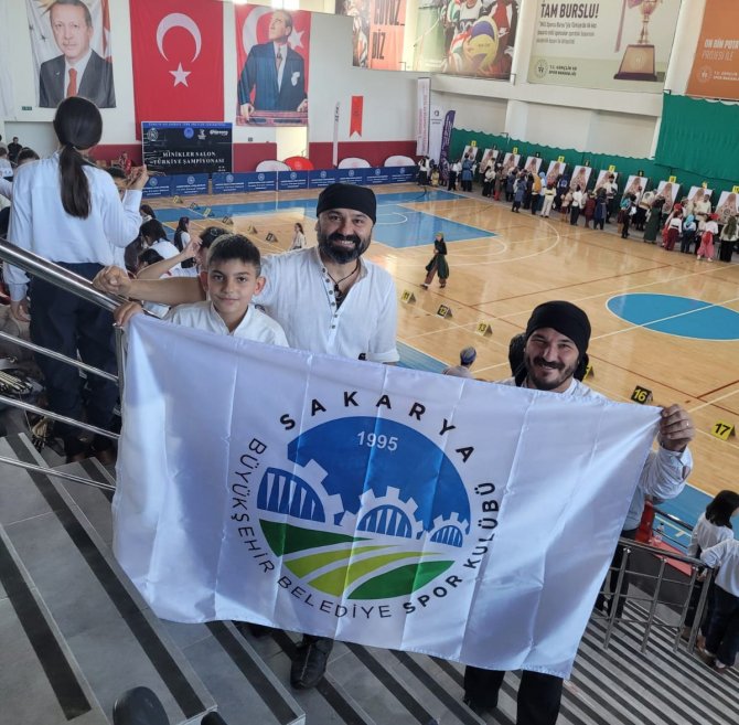 Geleneksel Okçulukta Gurur Veren Başarı