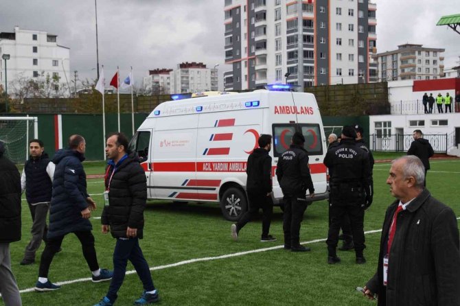 Dili Boğazına Kaçan Sporcuya Erken Müdahale Hayat Kurtardı