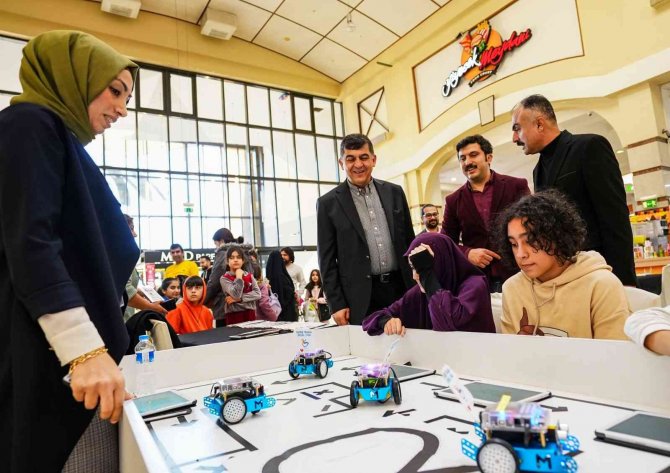 Bilim Şenliğine Yoğun İlgi