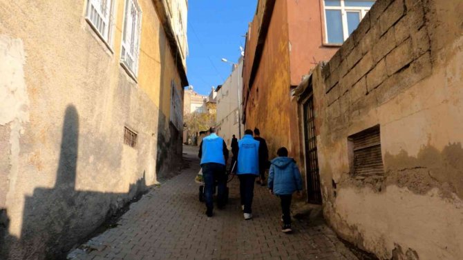 Siirt Belediyesinden Engelli Vatandaşlara Akülü Tekerlekli Sandalye Desteği