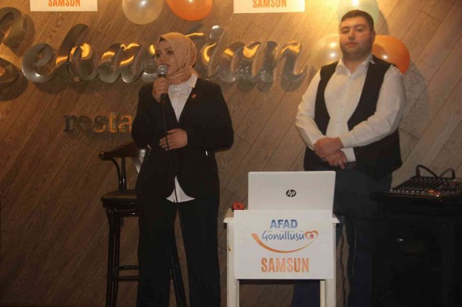 Afad Gönüllülerinden Coşkulu Kutlama