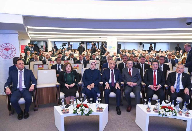 Bakan Kirişci’den Su Kayıp Kaçağı Konusunda Belediyelere Uyarı