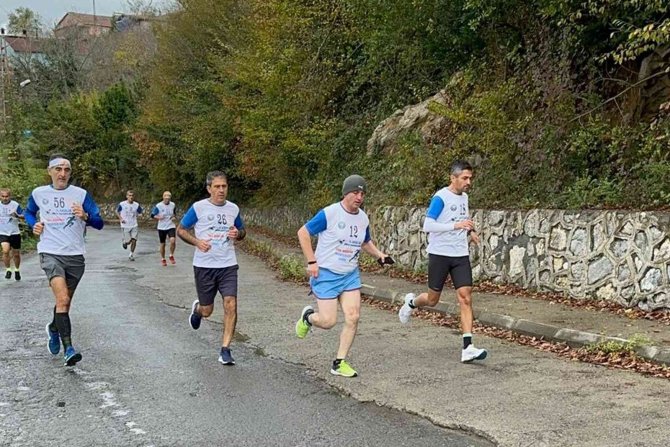 Madenciler Anısına 15 Kilometre Koştular