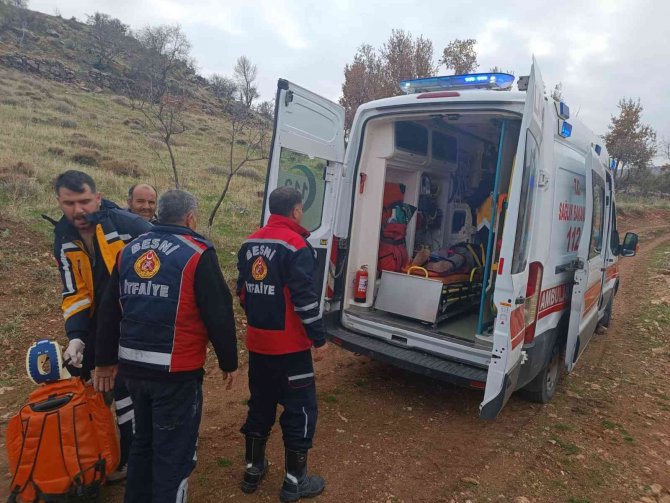 Traktörün Altında Kalan Yaşlı Adam Hayatını Kaybetti