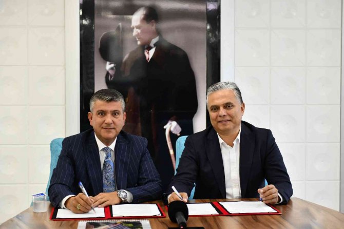 Muratpaşa’ya 4 Yeni Kapalı Pazar Yeri