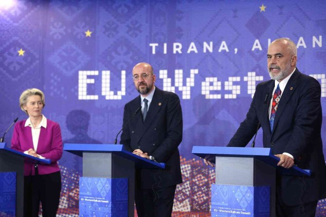 Sırbistan, Ab-batı Balkanlar Zirvesi’nde Rusya’ya Karşı Hazırlanan Ortak Bildiriye İmza Atmadı